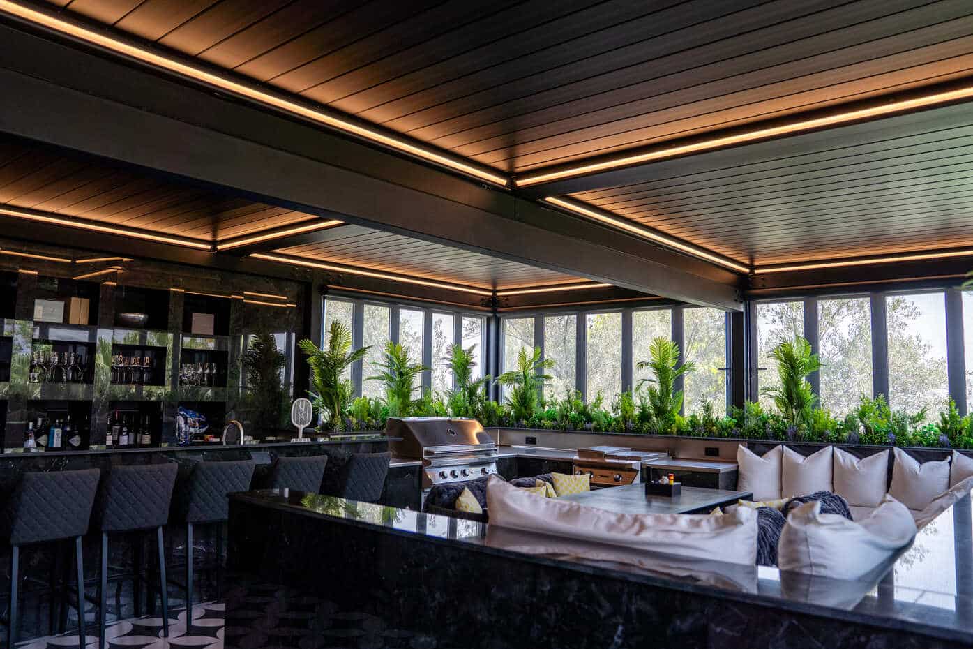 Rooftop Pergolas: Transforming Rooftop Spaces into Functional Outdoor Living Areas